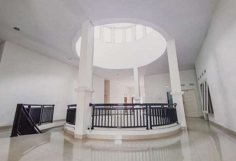 פנסיון Reddoorz Near Universitas Lampung 2