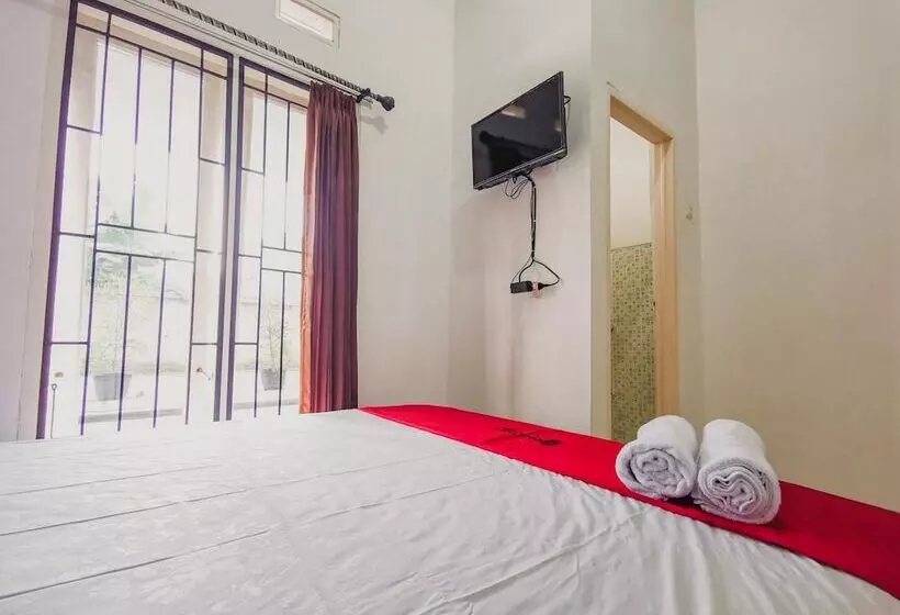 ペンション Reddoorz Near Universitas Lampung 2