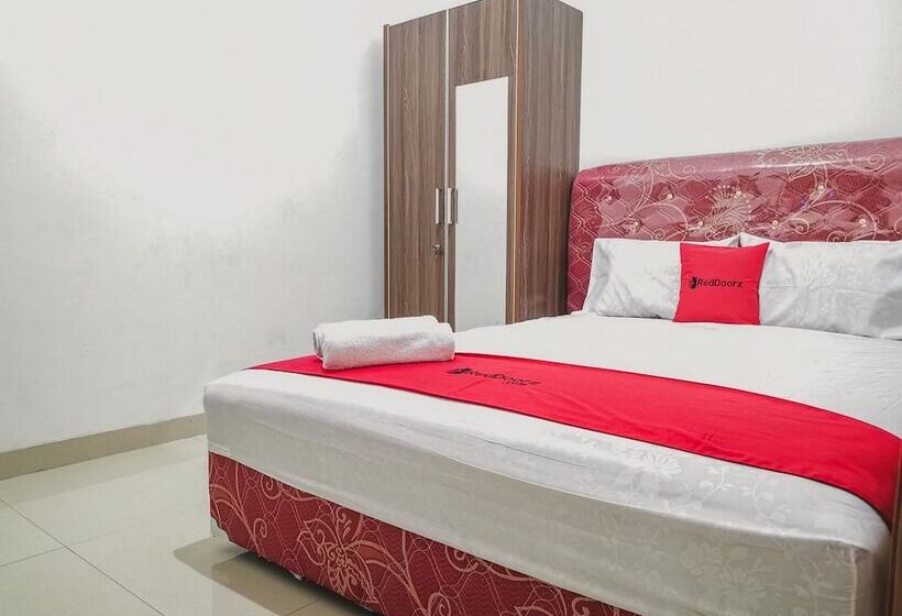 פנסיון Reddoorz Near Universitas Lampung 2