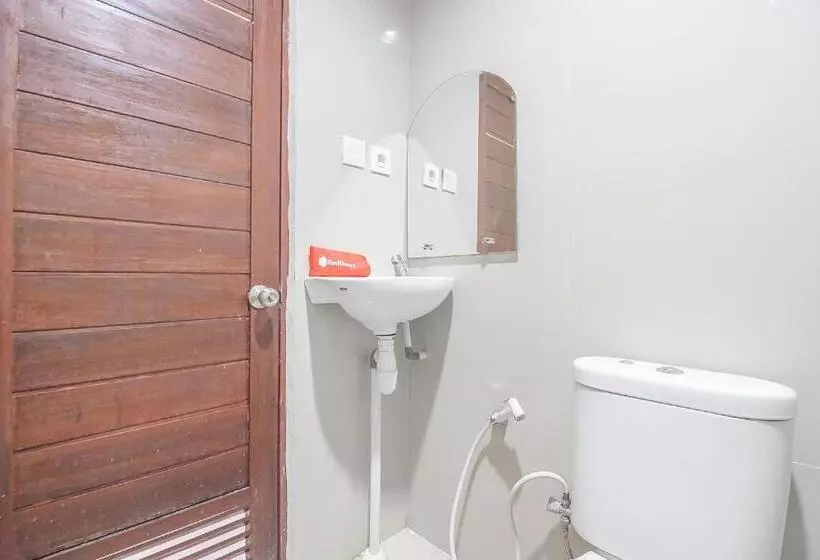 ペンション Reddoorz Syariah At Jalan Cilik Riwut Kapuas