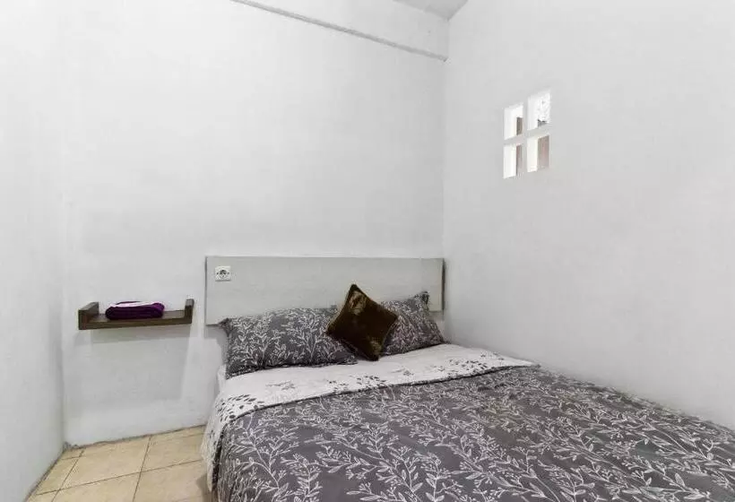 Pension The Edge By Lia