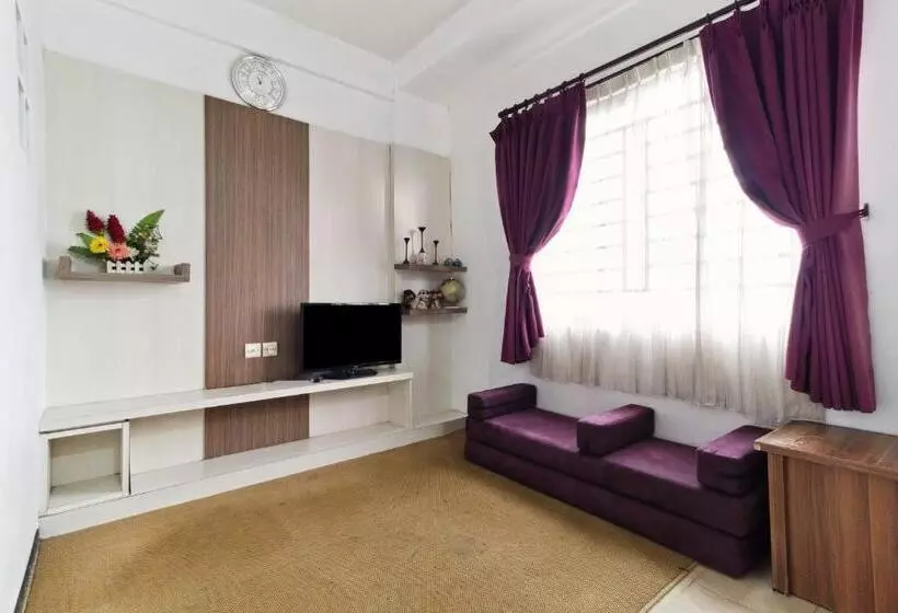 Pension The Edge By Lia