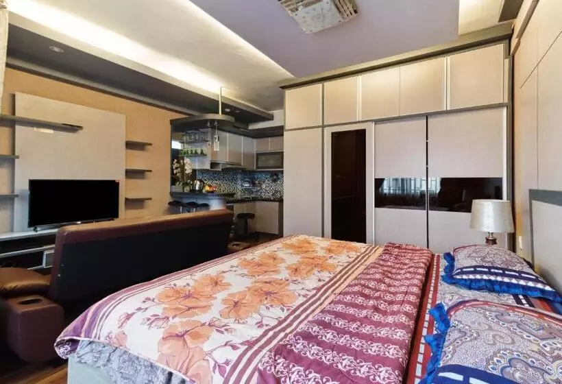 Pension The Edge By Lia