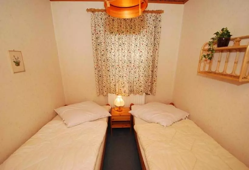 Lomakeskus Ferienhaus Kamin