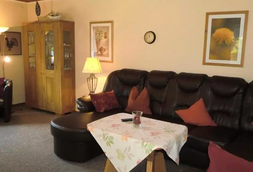 Lomakeskus Ferienhaus Kamin