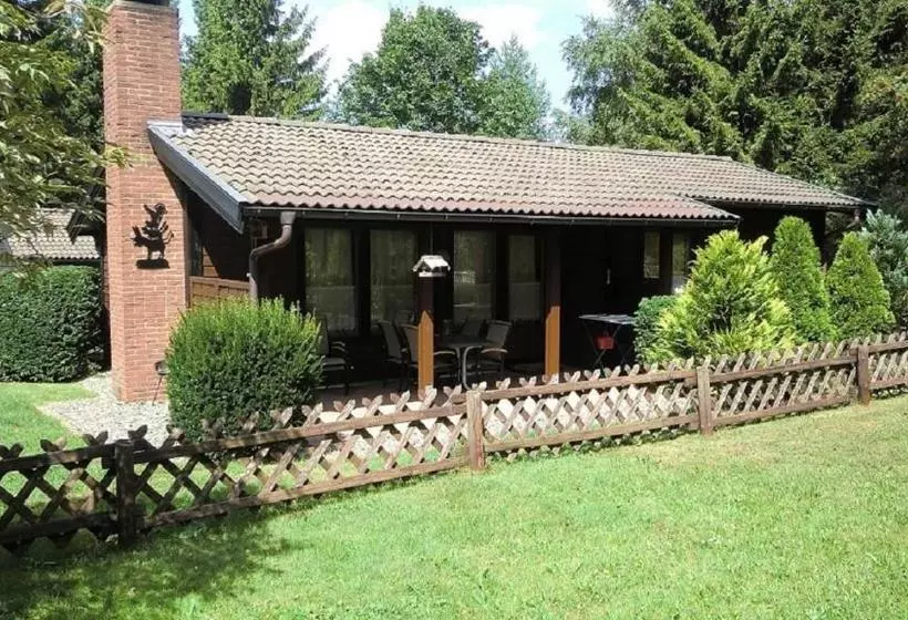 Lomakeskus Ferienhaus Kamin