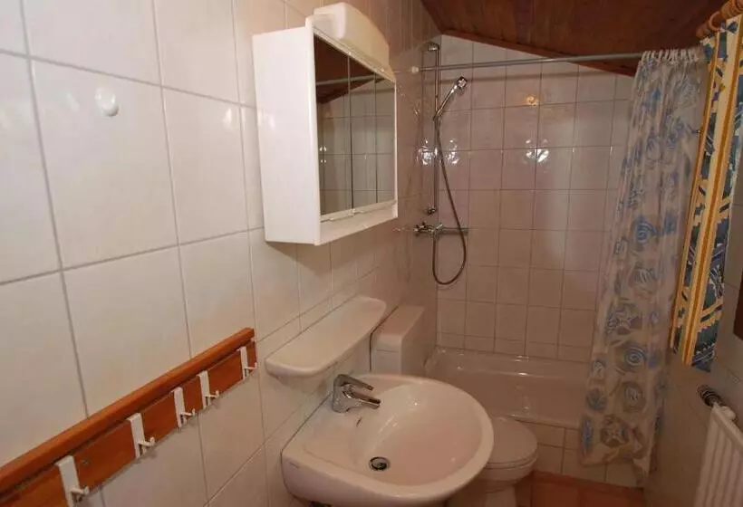 Lomakeskus Ferienhaus Kamin