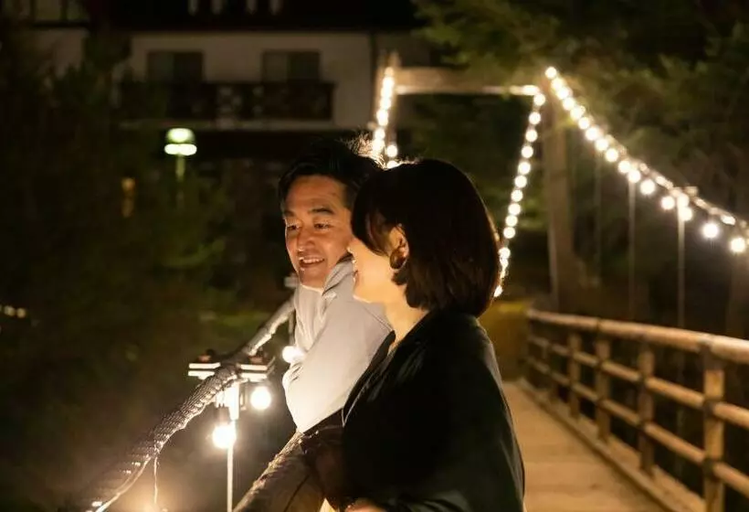 リゾートホテル Riverside Lodge