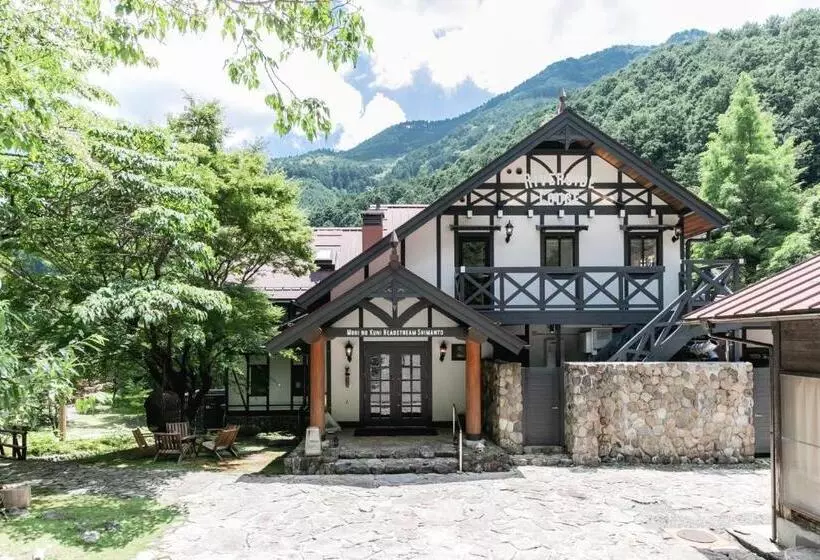 リゾートホテル Riverside Lodge
