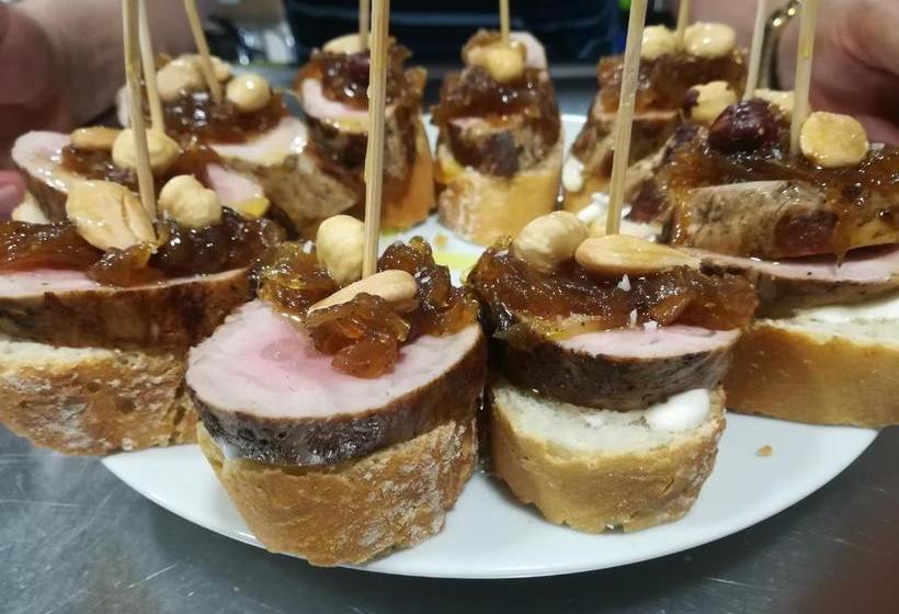 Hospedaria Labaiengo Ostatua