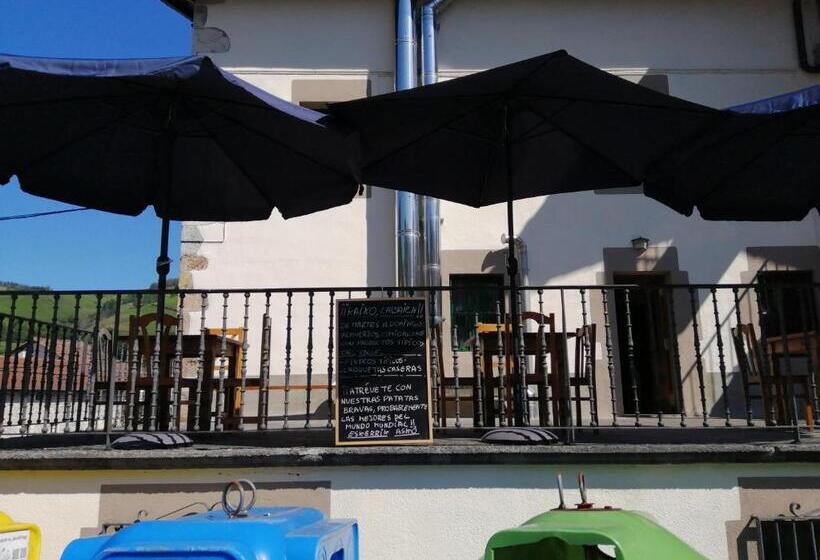 Hospedaria Labaiengo Ostatua