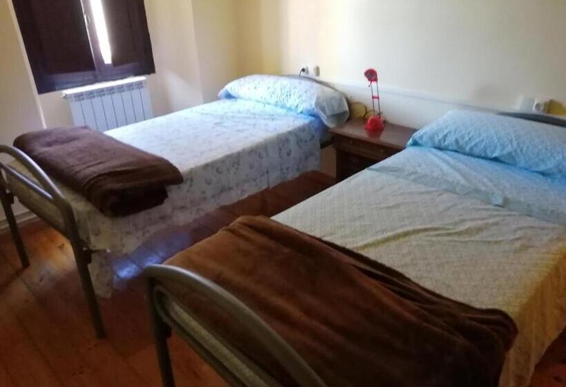 Hospedaria Labaiengo Ostatua