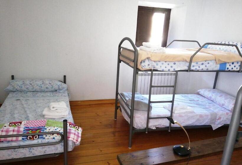 Hospedaria Labaiengo Ostatua