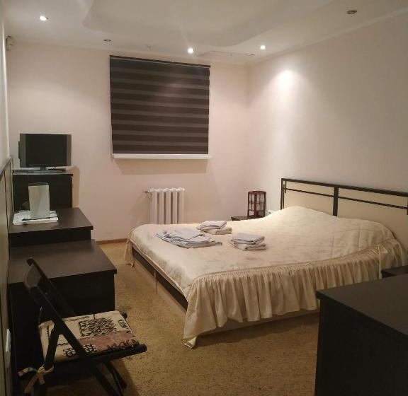 Общежитие Mini Hotel Chabany Lake   мини отель у озера чабаны