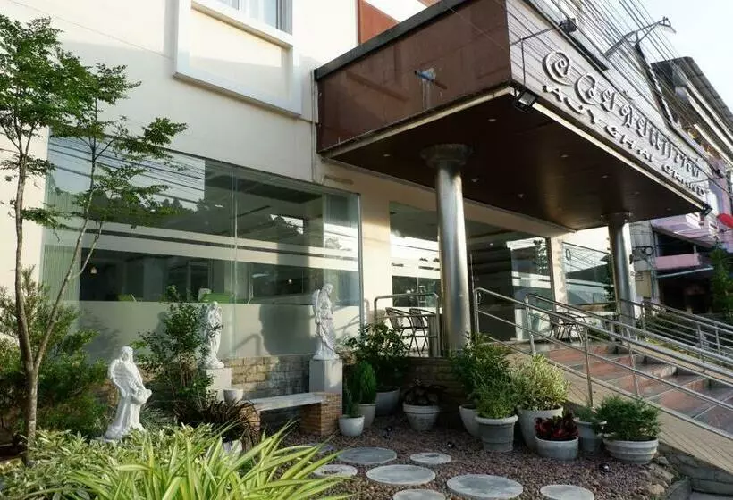هتل Auychai Grand