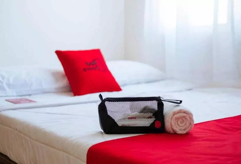 ホテル Reddoorz Near Lampung Walk 2