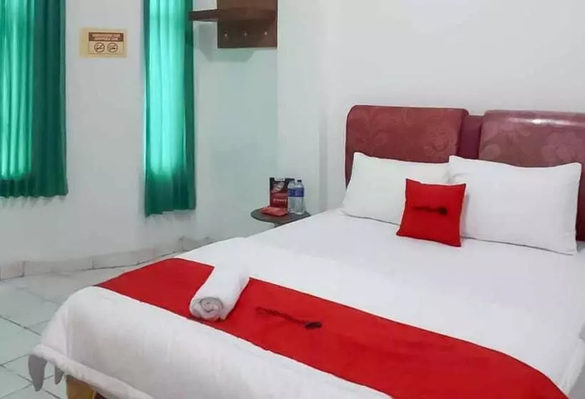 ホテル Reddoorz Near Lampung Walk 2
