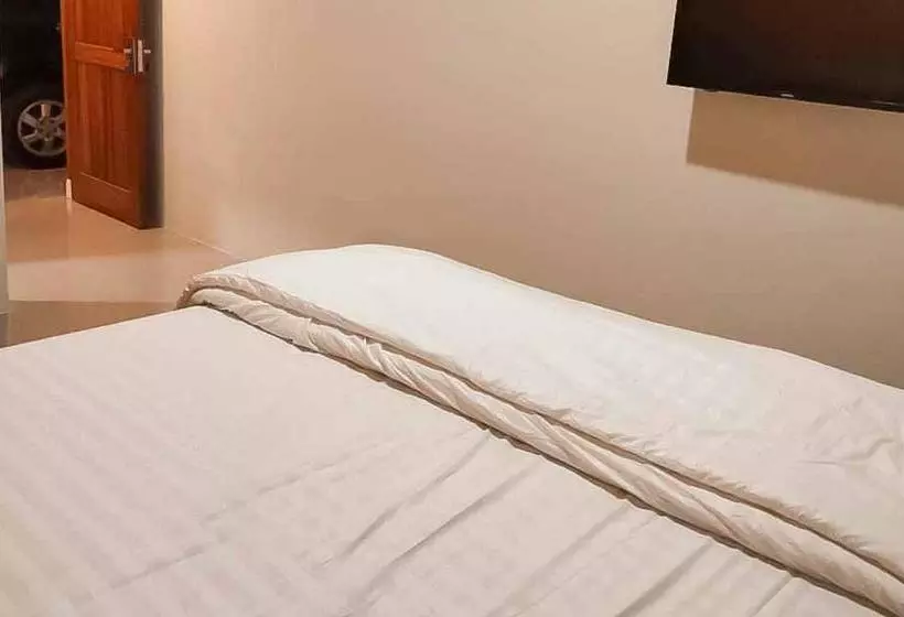 Hotelli Reddoorz Syariah @ Haurgeulis