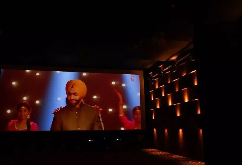 Hotelli The Fern Royal Farm Resort Anjar