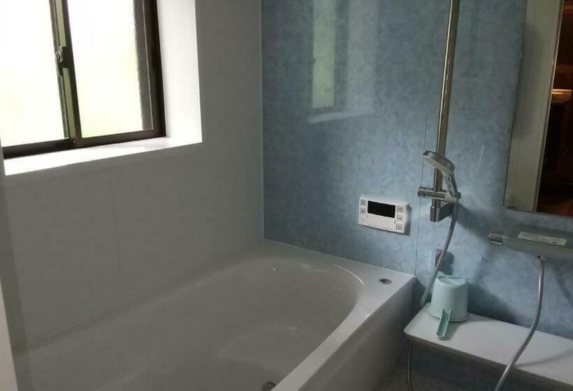 Pension 築100年の宿【はぶの家】