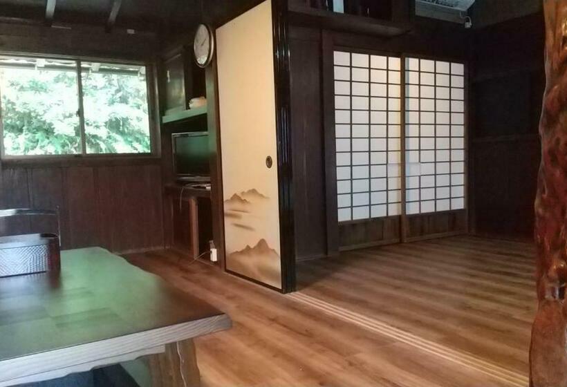 Pension 築100年の宿【はぶの家】