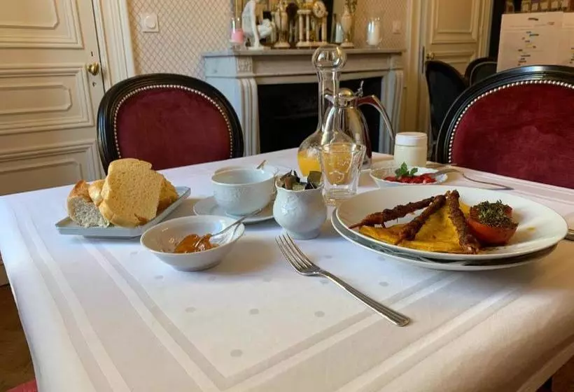 Majatalo Au Fil Du Temps