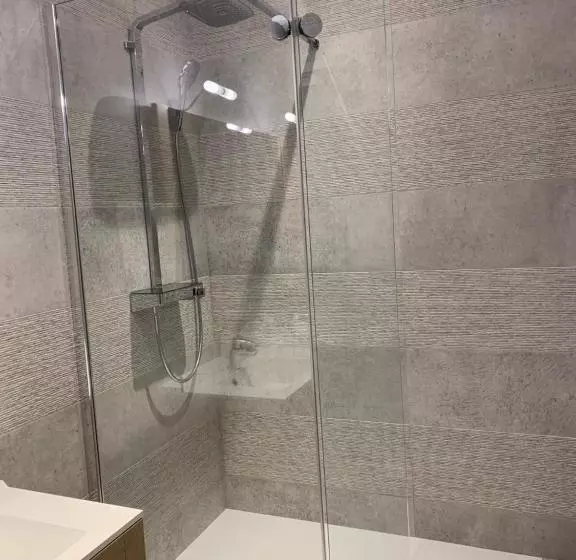 Majatalo Au Fil Du Temps