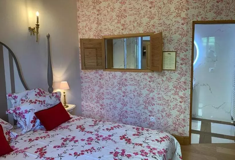 Majatalo Au Fil Du Temps