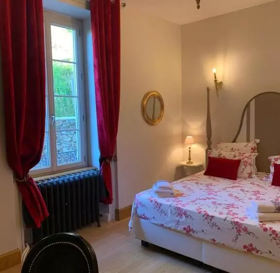 Majatalo Au Fil Du Temps