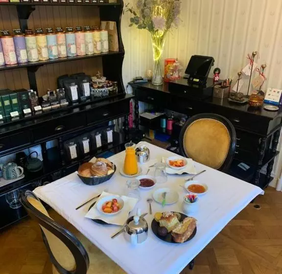 Majatalo Au Fil Du Temps