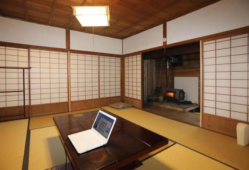 بنسيون Kamenarien