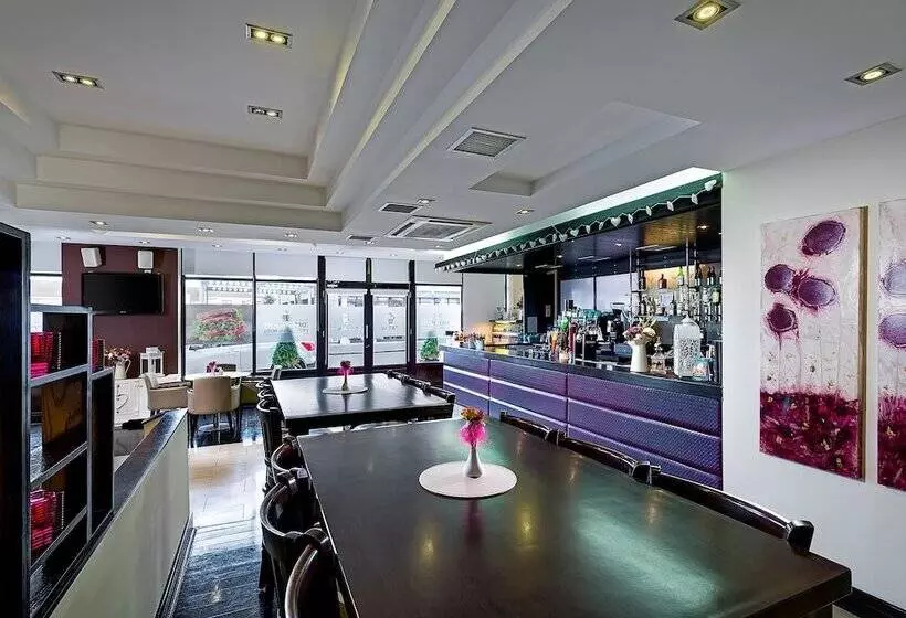 Central Hotel Tullamore