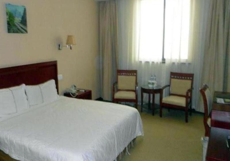 Greentree Inn Xuzhou North Minzhu Road Hotel