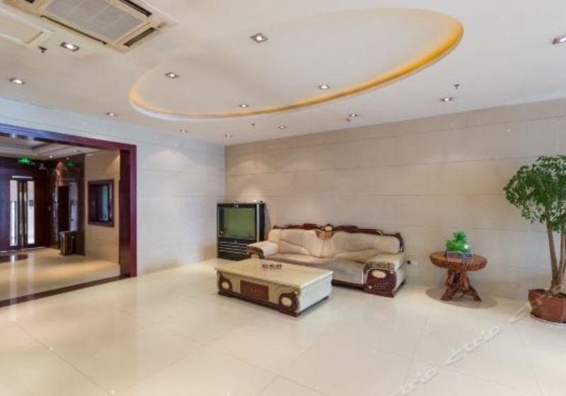Greentree Inn Xuzhou North Minzhu Road Hotel