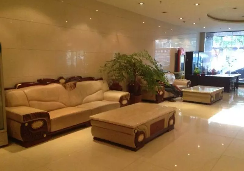 Greentree Inn Xuzhou North Minzhu Road Hotel