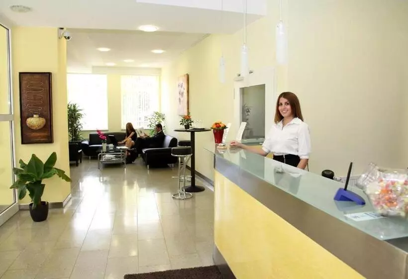 Hotel Am Charlottenplatz