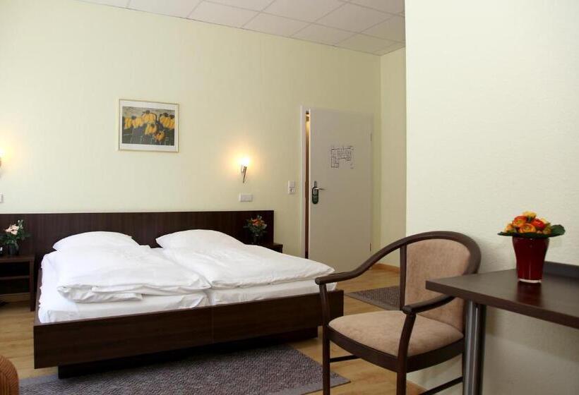 Hotel Am Charlottenplatz