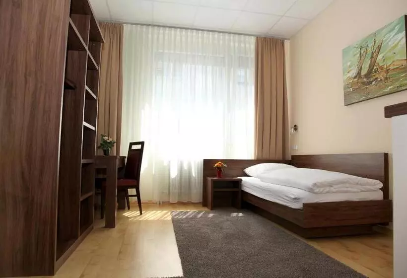 Hotel Am Charlottenplatz
