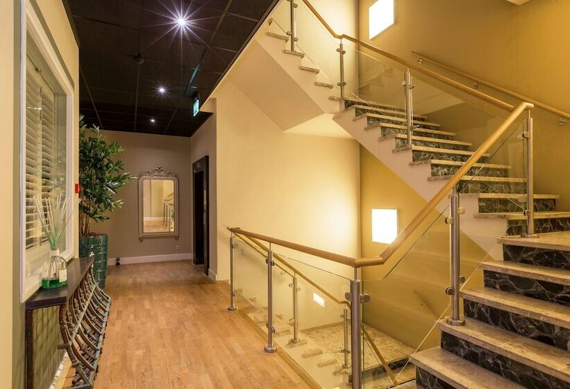 Boutique Hotel Lumiere