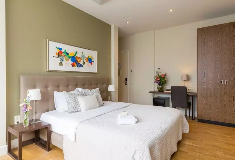 Boutique Hotel Lumiere