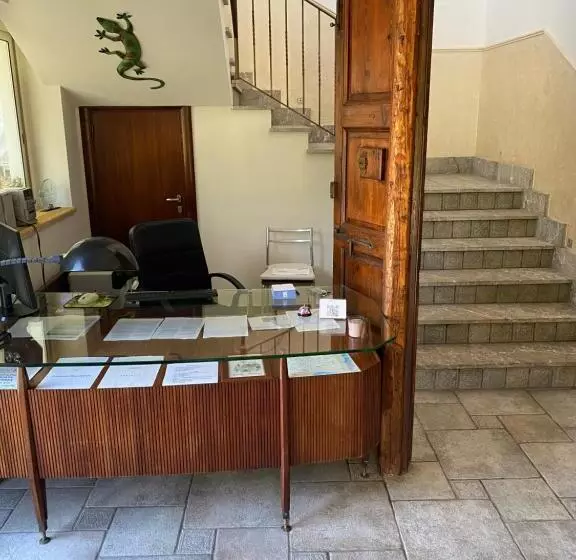 Отель Casale Romano Resort E Relais