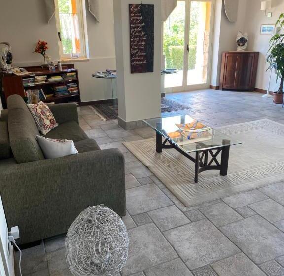 فندق Casale Romano Resort E Relais