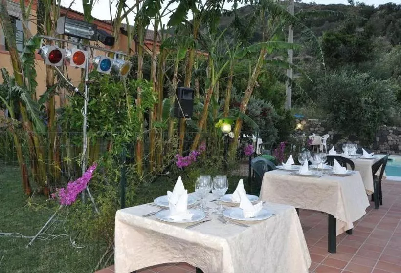 Отель Casale Romano Resort E Relais