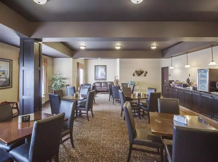 酒店 Prairie Moon Inn Sylvan Lake