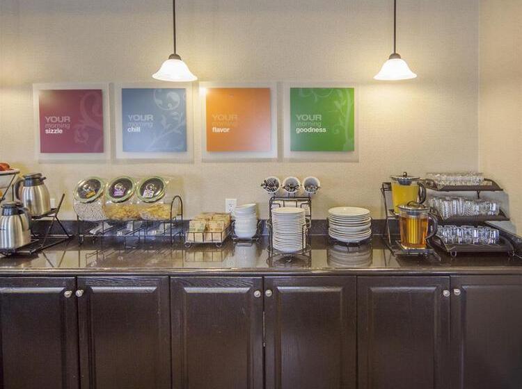 Отель Prairie Moon Inn Sylvan Lake