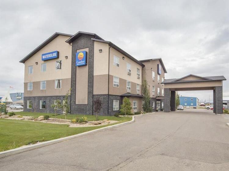 Отель Prairie Moon Inn Sylvan Lake