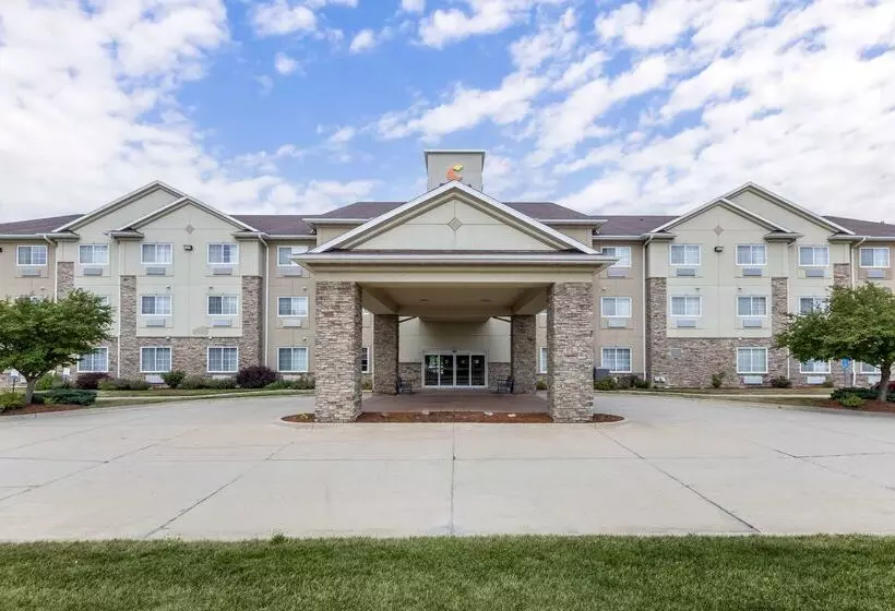 هتل Comfort Suites