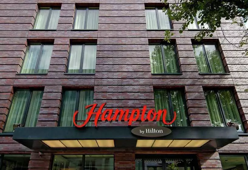 Hotelli Hampton By Hilton Berlin City West