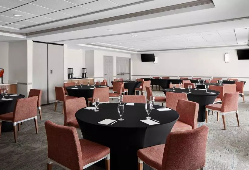 Отель Hilton Garden Inn Beaufort