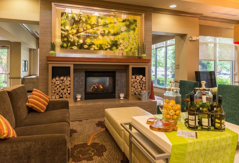 فندق Hilton Garden Inn Charlottesville